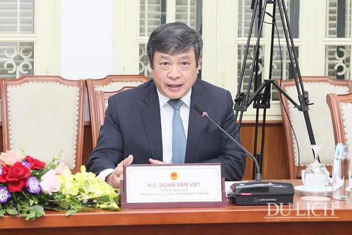 Thứ trưởng Đoàn Văn Việt phát biểu tại buổi làm việc